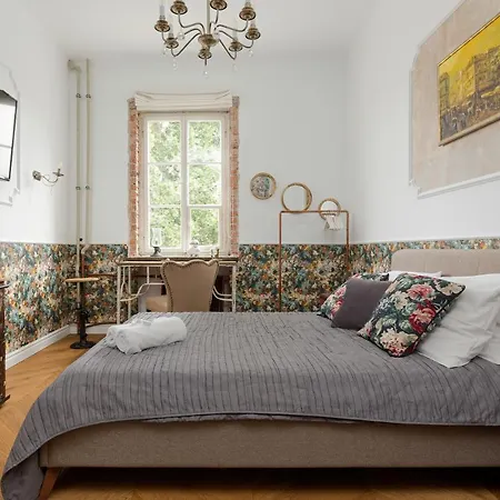 Apartment On The Warsaw Square By Noclegi Renters Exterior photo