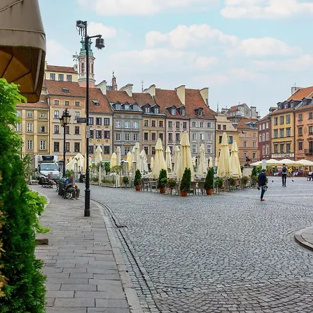 Apartment On The Warsaw Square By Noclegi Renters Exterior photo