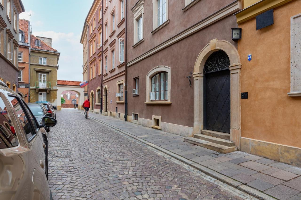 Apartmán On The Square By Renters *
