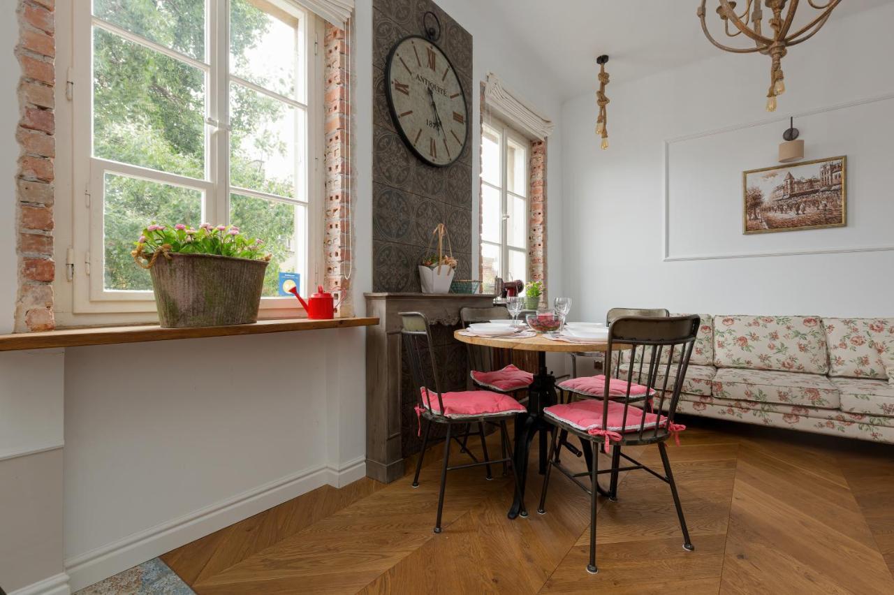 Apartmán On The Square By Renters *